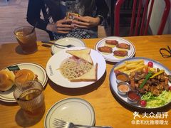 -Thanks美式餐厅(汉堡咖啡店)