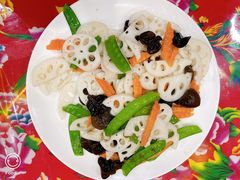 -闯关东东北农家菜(崂山石老人店)