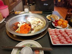 -沸炉重庆老火锅(军事博物馆店)