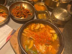 -草家酱蟹炭火烤肉店(珲春南路一店)