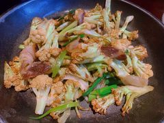 有机花菜炒风肉-杨记隆府(汉街店)