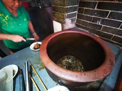 -杨阿六蒸缸羊肉面