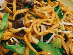 干炒牛河-胡须佬鸡煲四季火锅(龙珠大道店)