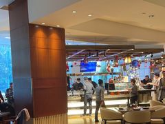 -怡咖啡海鲜自助餐厅(浦东香格里拉店)