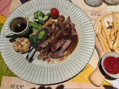 -华阳时光吧餐厅(华阳广场国际大饭店)