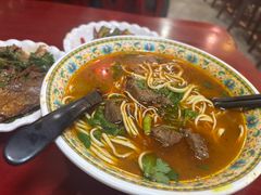-金杨拉面王小吃面馆·牛三宝面·红烧牛肉粉