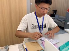 -视野联行眼镜·蔡司·尼康·豪雅·依视路(青浦宝龙店)
