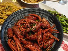 -肥肥虾庄·金牌油焖大虾(汉街SKP店)