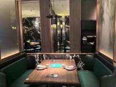 -新白鹿餐厅(滨江银泰店)