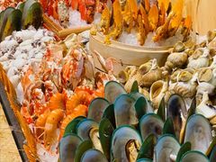 -大中华希尔顿酒店-念自助餐·嗨啤·小龙虾