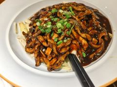 -魏铭鱼头捞饭(晋阳路店)