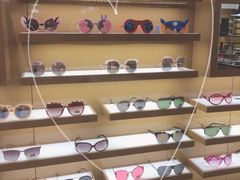 -罗伯特眼镜·蔡司官方授权(罗湖国贸店)