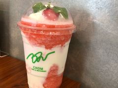 -Chom Cafe and Restaurant