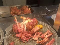 -广州万富希尔顿酒店·感趣自助餐厅·金秋蟹宴生蚝海鲜刺身