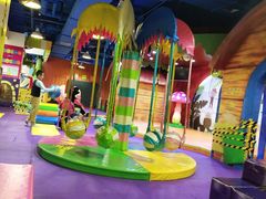 -酷洛小镇(步步高新天地购物广场店)