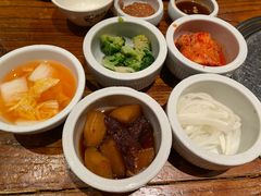 -萨拉伯尔(燕莎友谊商城店)