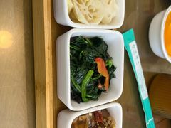 -鲁南仔·滕州炒鸡(经三路店)