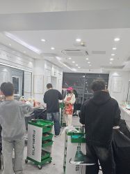 -镁连社·美联社