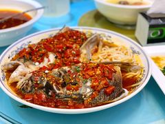 剁椒鸦片鱼头-小老板海鲜酒家(董家渡店)