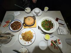 -小菜园新徽菜(镇江丹阳吾悦店)