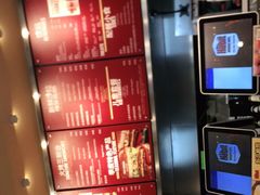 -The Habit Burger Grill 哈比特汉堡(爱琴海店)