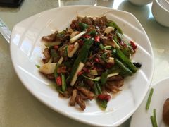 农家小炒肉-闫水饺大酒楼·北京老闫靓马饺子馆
