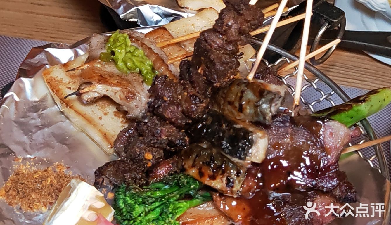 成都醉美夜景露天餐厅，看世界🏆杯+撸串+喝酒，巴适得很嘛！