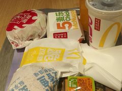 -麦当劳(南京路2店)