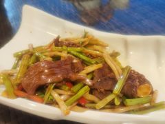 -东馆和天下特色餐饮(工农店)
