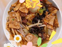 -卓雅桂林米粉