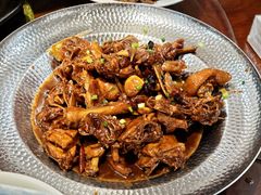 招牌私房小公鸡-八张桌子(老店)
