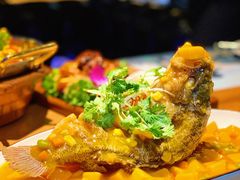 -暹罗酒肆泰餐厅酒吧