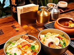 -银米·云南传统过桥米线(双廊黑金冠店)