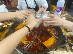 -正南齊北重庆老火锅(光华村直营店)