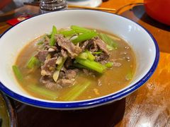 芹菜牛肉-古道村落(温汤店)