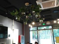 大堂-回·龙虾铺·盆盆蟹·烧烤大排档(回龙观店)