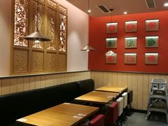等位区-阿香米线杭州西湖银泰文化广场餐厅