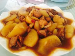 -红栌温泉山庄生态美食餐厅