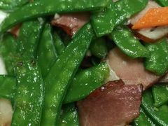 荷兰豆炒腊肉-饺子功·东北记忆·锅包肉(电厂路店)