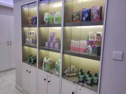 -咪咪专业脱毛连锁机构