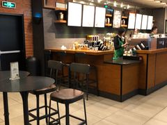 -星巴克(上海虹桥新天地二店)