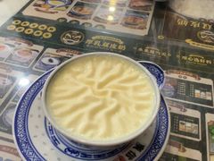 -广信牛奶甜品世家(台东店)
