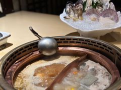 -余欢领鲜火锅(新街口店)