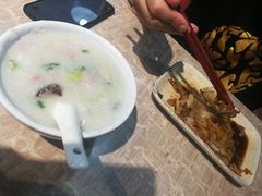 皮蛋瘦肉粥-荔银肠粉(广州天河华利路店)