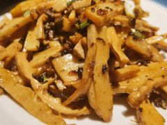 -渝信川菜 · 川味家常菜(长安店)