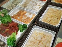 -尚品海鲜肥牛自助火锅(湖明店)