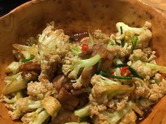 -唐伯虎新派湘菜馆(石夏时代广场店)