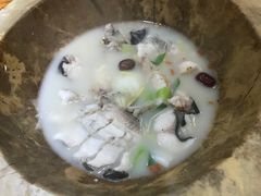 -滇香肴·云南菜蒸汽石锅鱼(云南北路店)