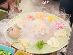 -得意咚瓜·顺德鱼生·冬瓜火锅(深圳首店)