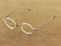 -目艮眼镜SHOWROOM(品牌集合店)